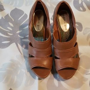 Madden Girl Brown Wedge Platform shoes